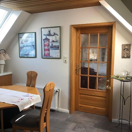 Wohlfuehlen In Gepflegter 70 Qm Oberwohnung Marienhafe Luaran gambar