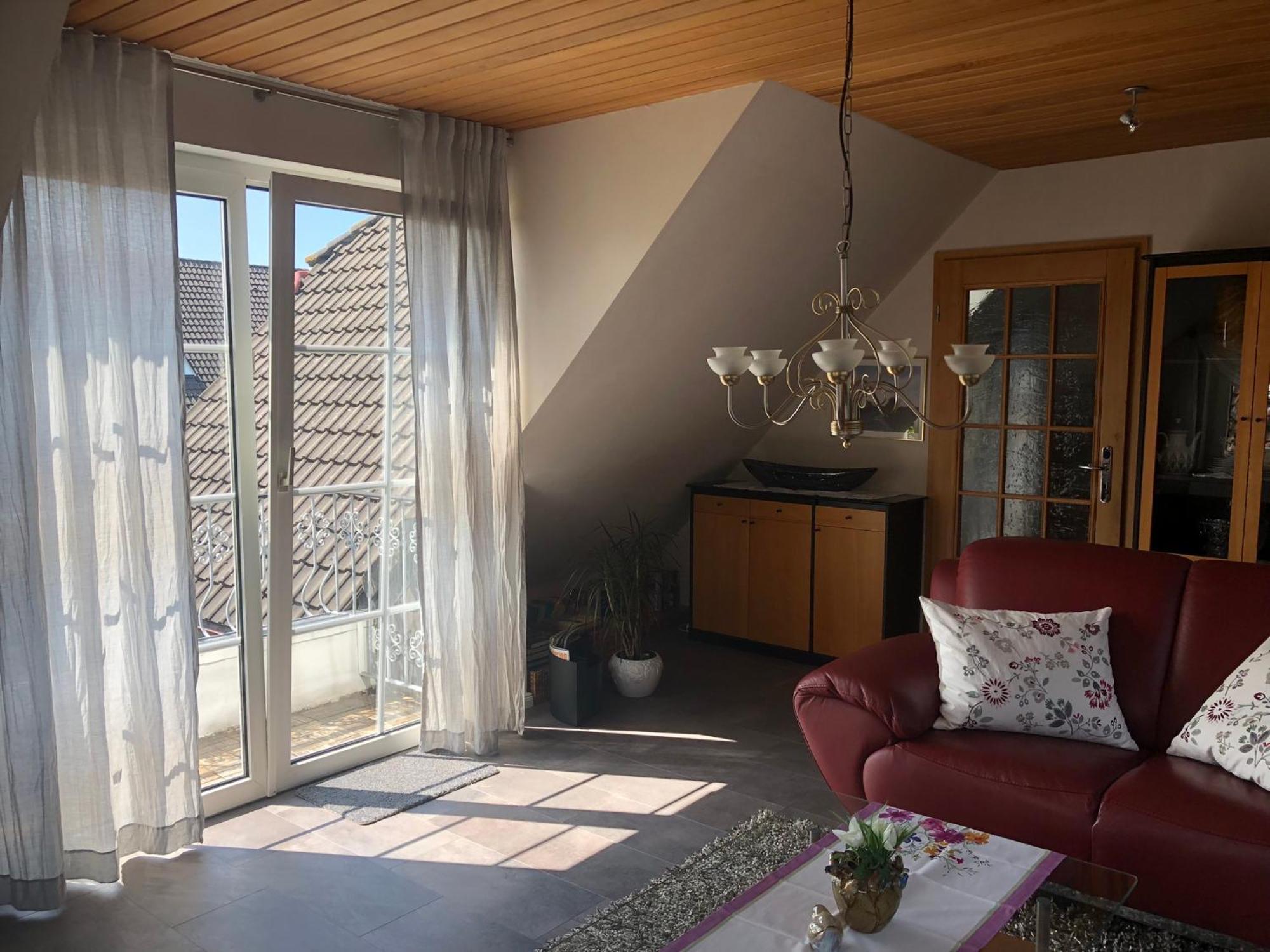 Wohlfuehlen In Gepflegter 70 Qm Oberwohnung Marienhafe Luaran gambar